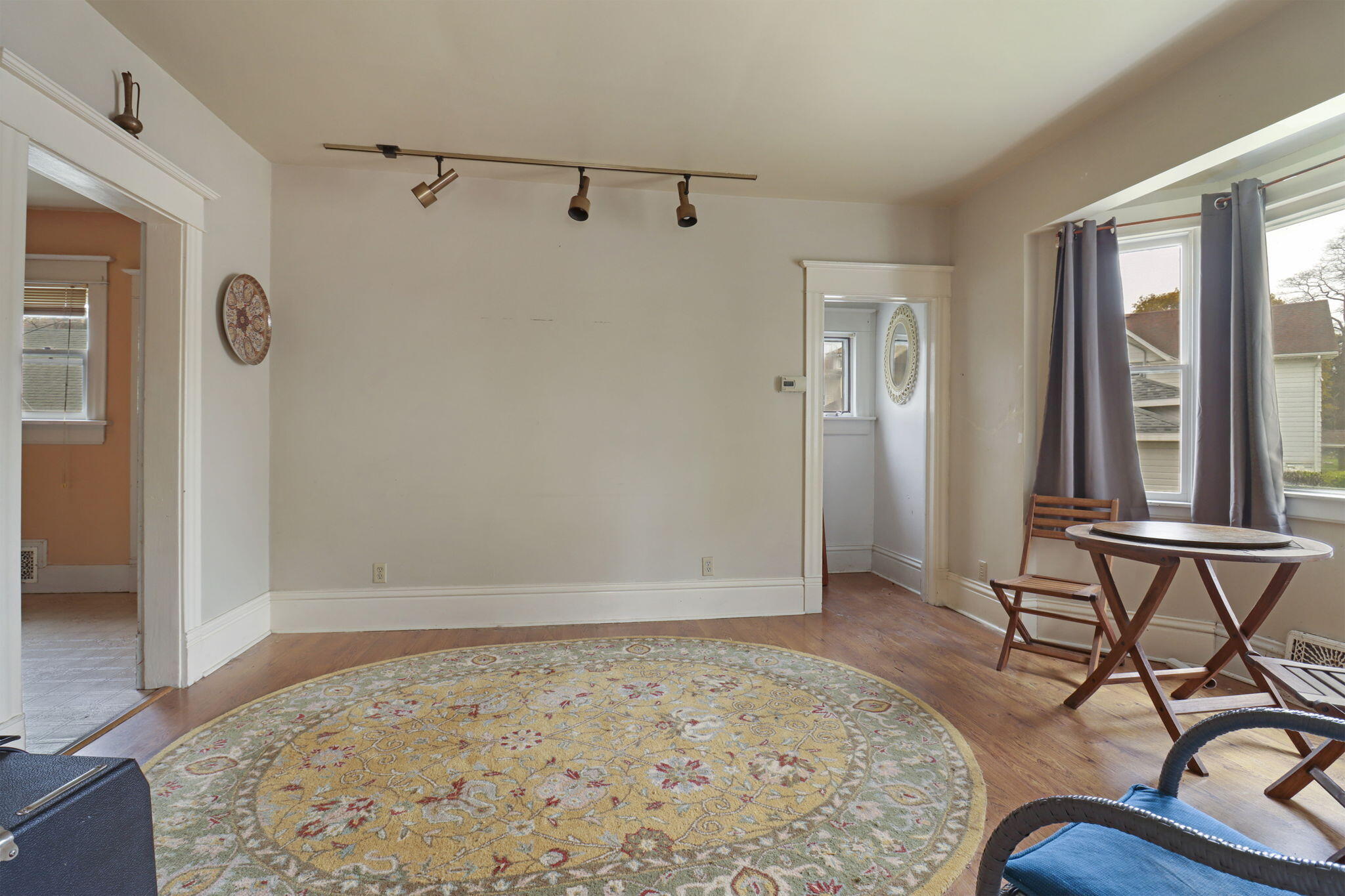 907 Chicago Street Racine, WI 53405 - Photo 7 of 16 5-web-or-mls-907 Chicago St, Racine, WI