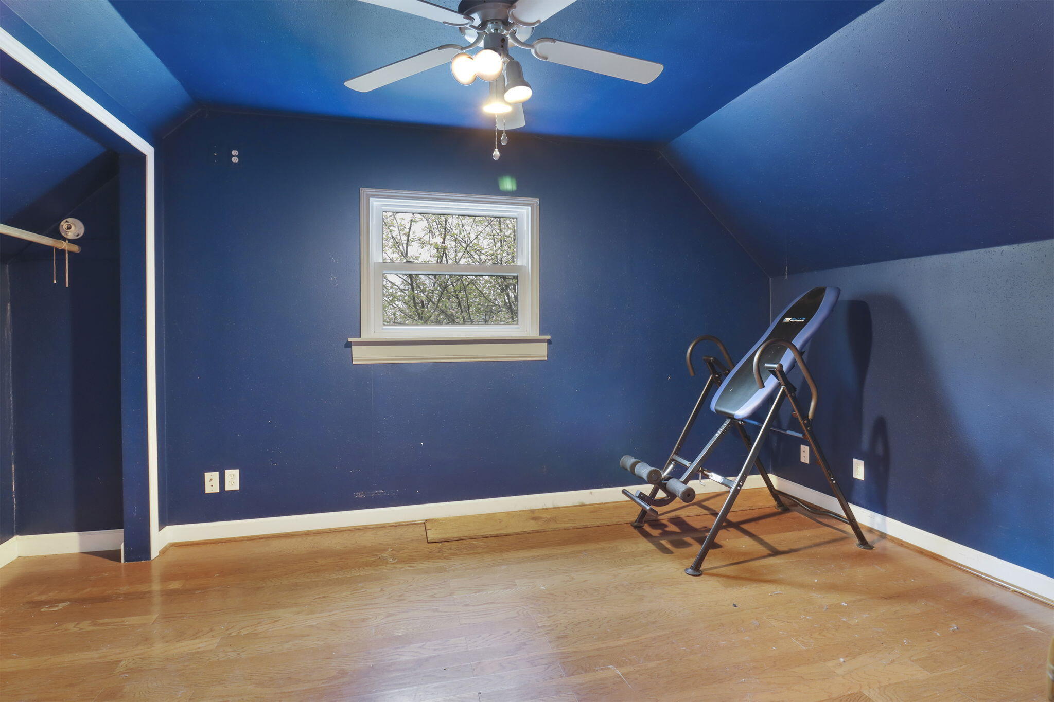 907 Chicago Street Racine, WI 53405 - Photo 9 of 16 12-web-or-mls-907 Chicago St, Racine, WI