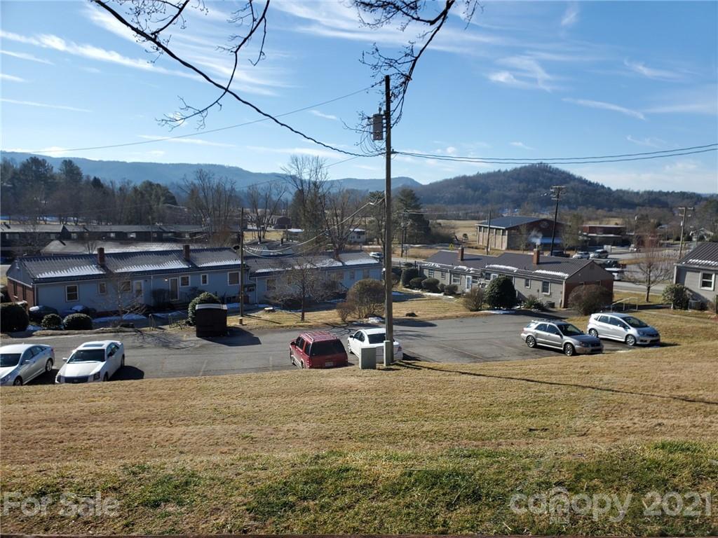 60 Elm Bend Road Brevard, NC 28712 - Photo 2 of 23 Gallery Image 2