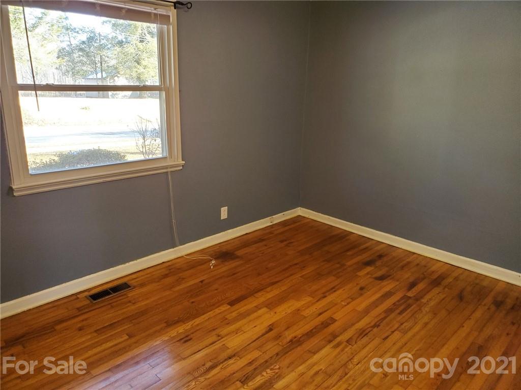 60 Elm Bend Road Brevard, NC 28712 - Photo 12 of 23 Gallery Image 12