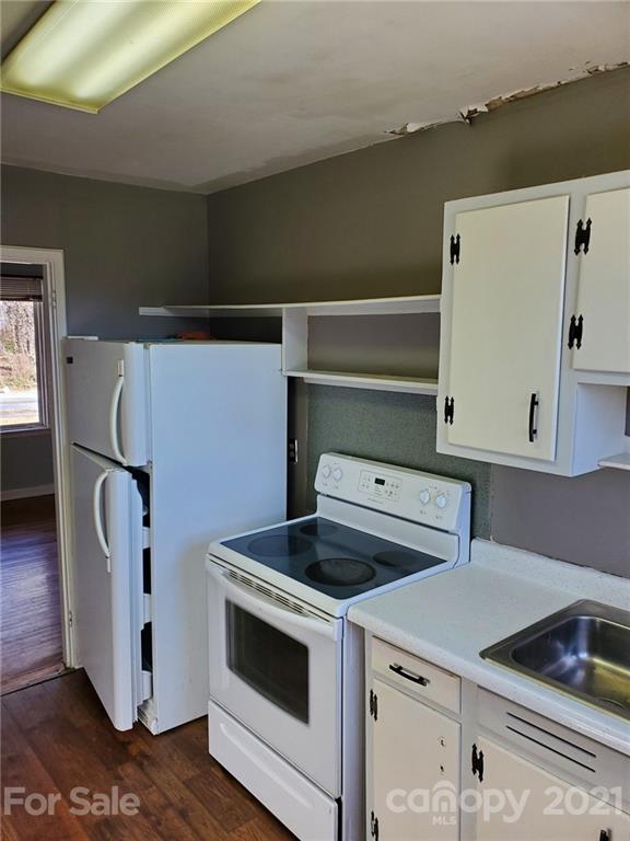 60 Elm Bend Road Brevard, NC 28712 - Photo 5 of 23 Gallery Image 5