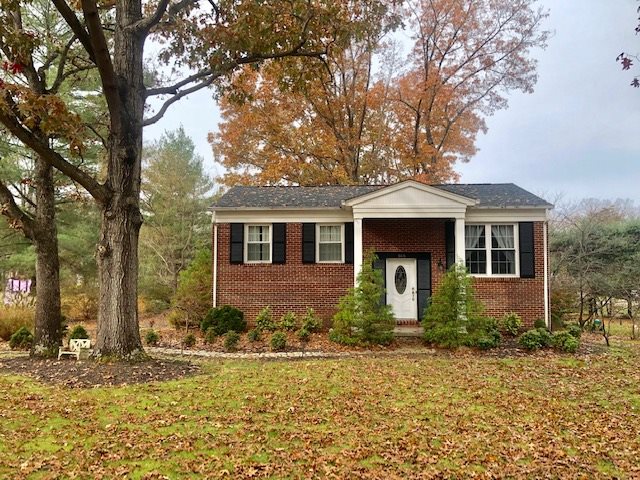 165 Ridgeview Drive Stuarts Draft, VA 24477 - Photo 2 of 33 Gallery Image 2