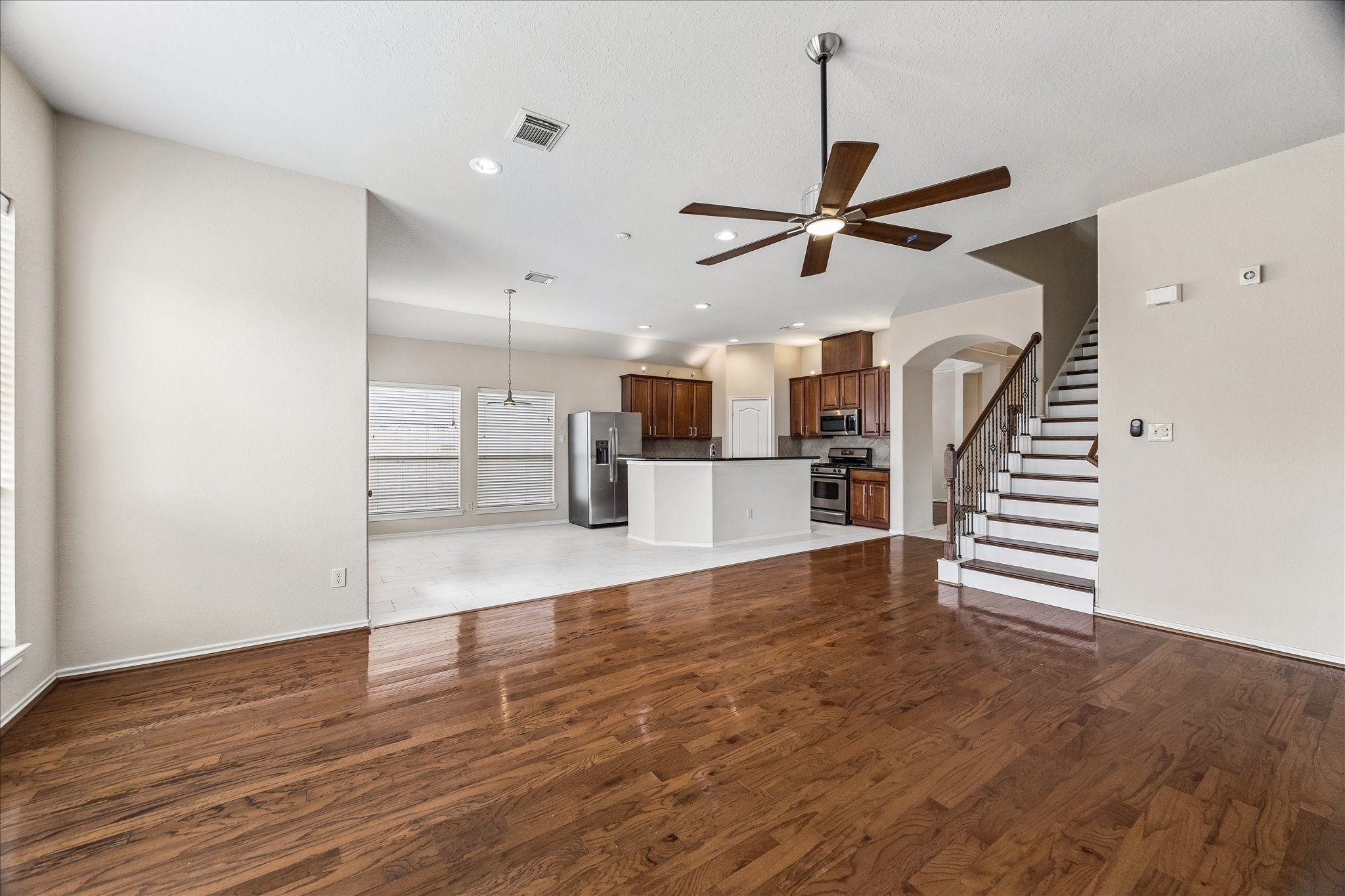 8107 Whisper Point Drive Houston, TX 77040 - Photo 17 of 38
