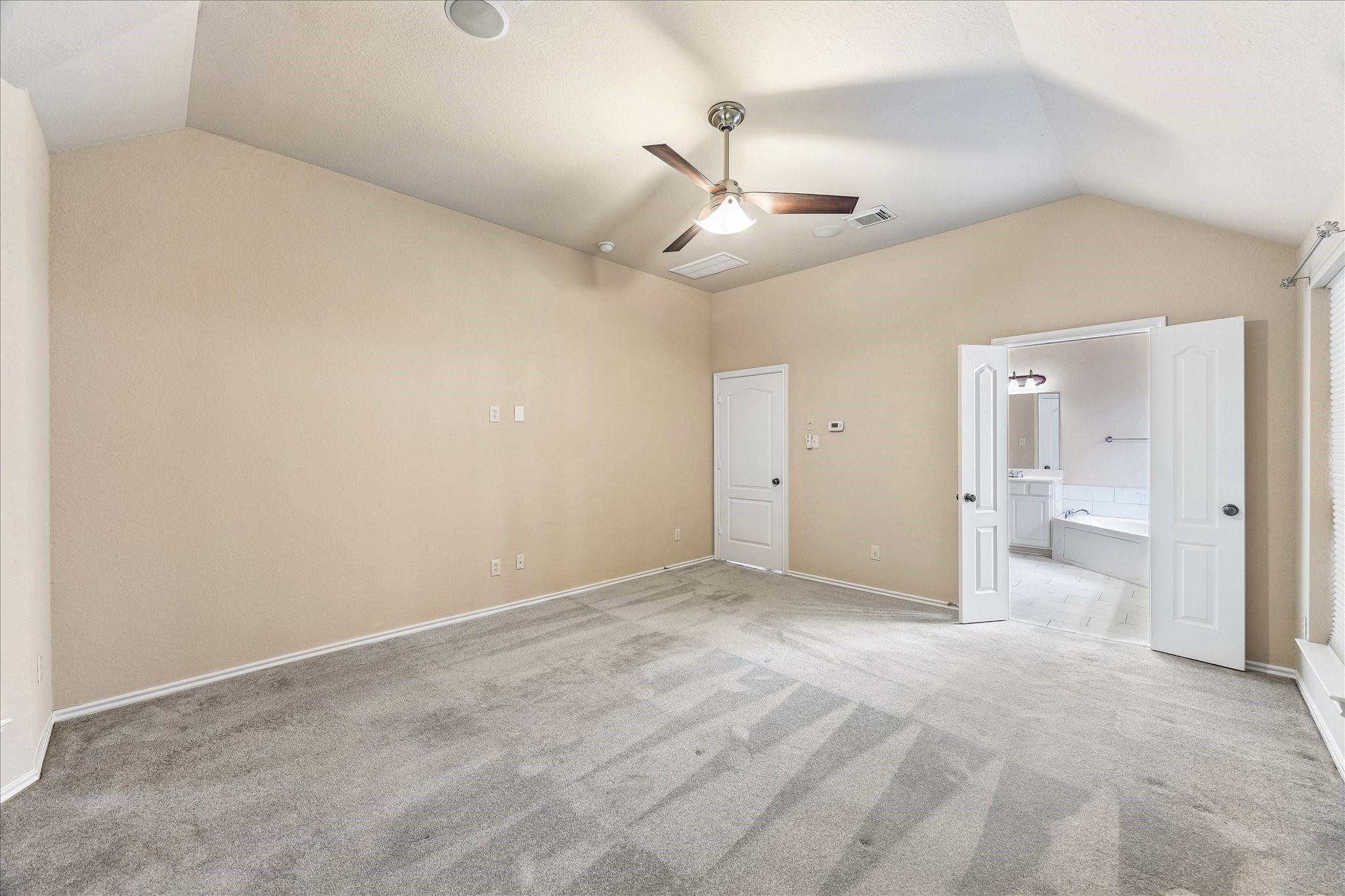 8107 Whisper Point Drive Houston, TX 77040 - Photo 18 of 38