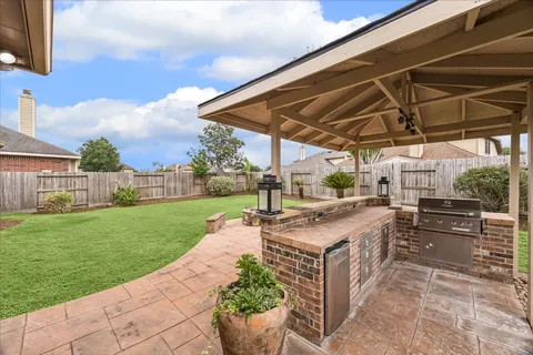 $379,000 | 8107 Whisper Point Drive, Houston, TX 77040