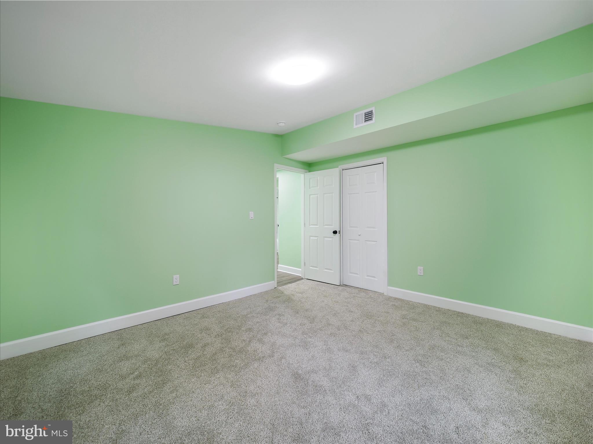 1712 Shenandoah River Drive Harpers Ferry, WV 25425 - Photo 19 of 25 a view of an empty room