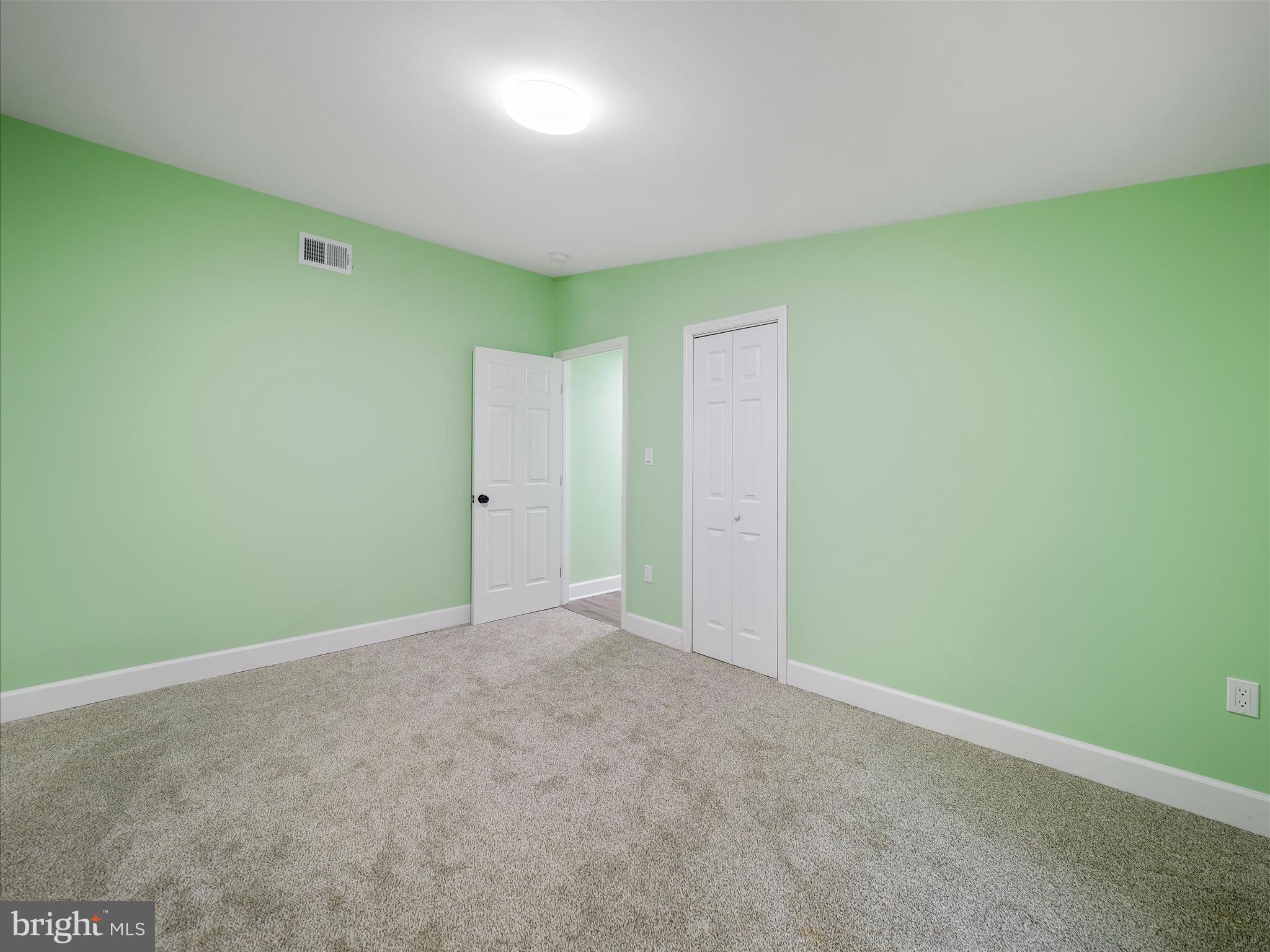 1712 Shenandoah River Drive Harpers Ferry, WV 25425 - Photo 22 of 25 a view of an empty room