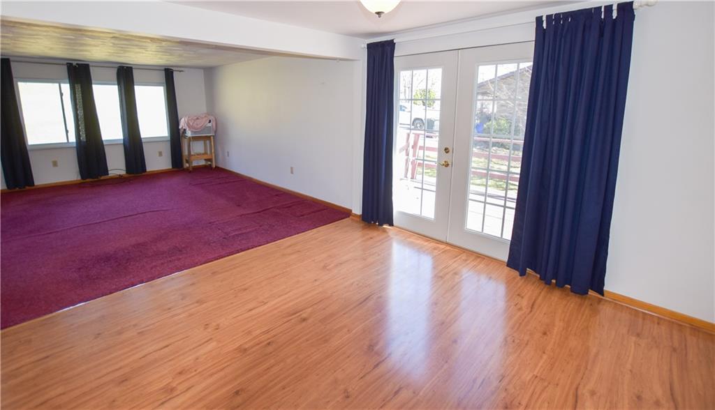 200 Headland Road Butler, PA 16002 - Photo 7 of 20 Living Room