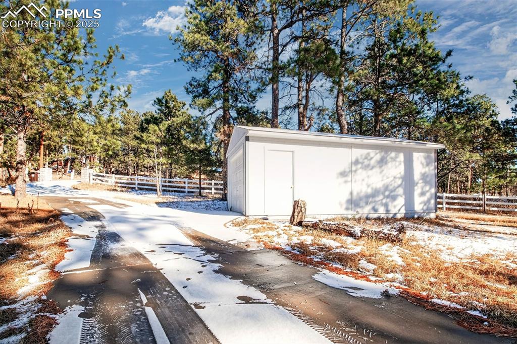 13950 Herring Road Colorado Springs, CO 80908 - Photo 41 of 50 a view of a backyard of the house