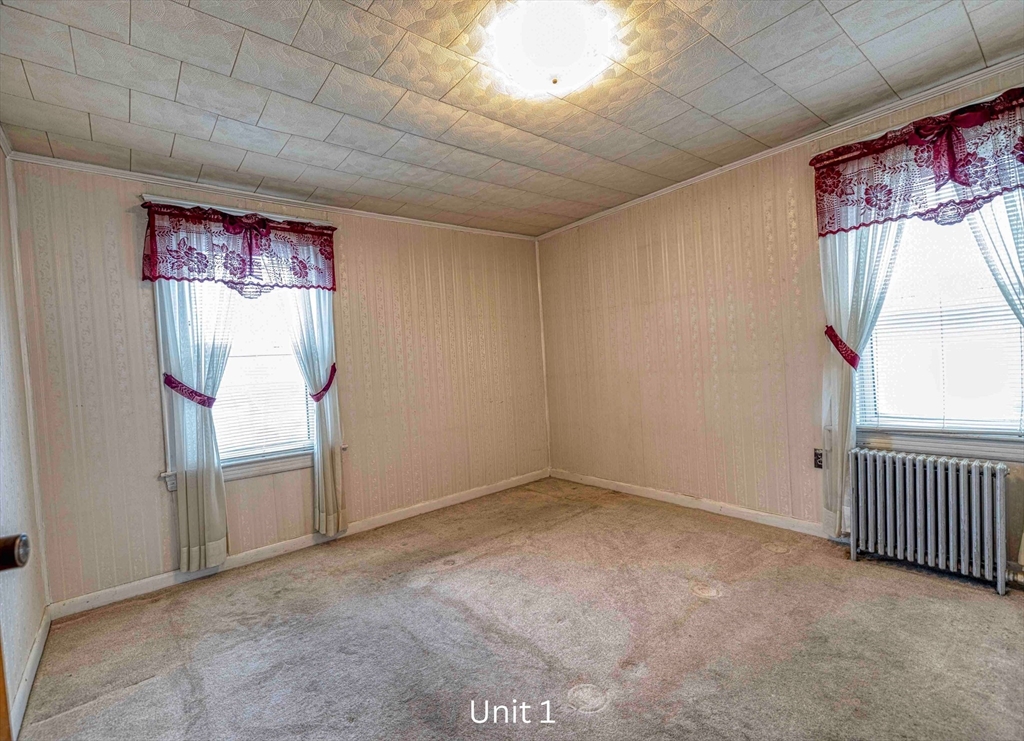 781 Eastern Avenue Fall River, MA 02723 - Photo 5 of 39