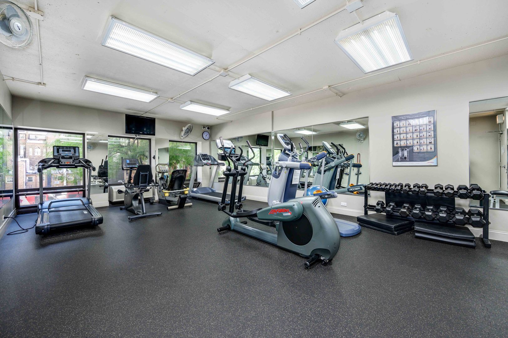 1100 North Lake Shore Drive, Unit 24B Chicago, IL 60611 - Photo 24 of 26