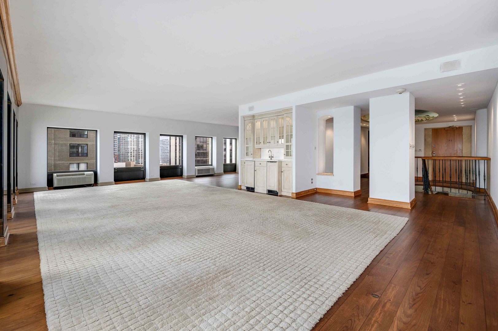 1100 North Lake Shore Drive, Unit 24B Chicago, IL 60611 - Photo 7 of 26