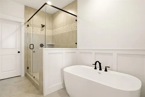 $429,500 | 210 Legacy Boulevard, Weatherford, TX 76086