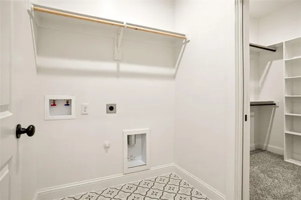 a view of a hallway with closet