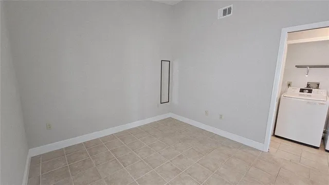 $1,525 | 177 Boundary Boulevard, Unit 6, Rotonda West, FL 33947