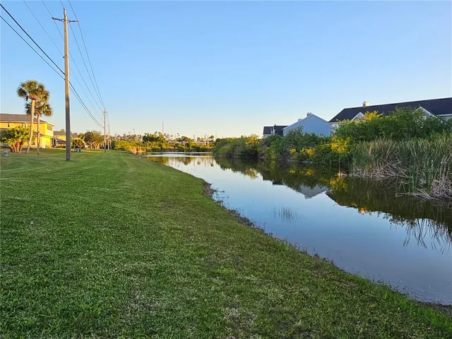 $1,525 | 177 Boundary Boulevard, Unit 6, Rotonda West, FL 33947