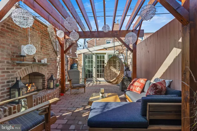 $695,000 | 22 West Miner Street, West Chester, PA 19382