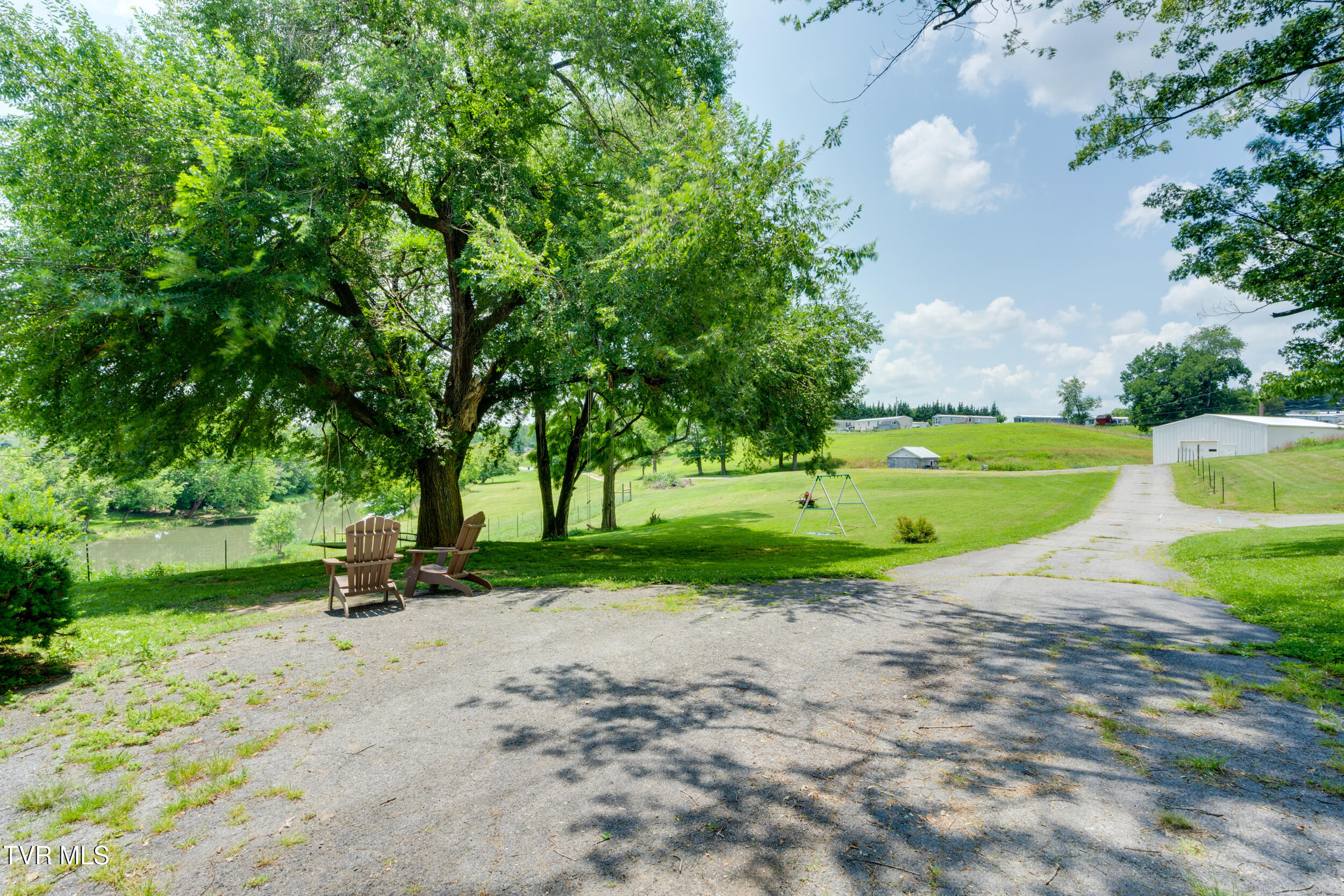 208 Buffalo Road Bluff City, TN 37618 - Photo 48 of 90 050