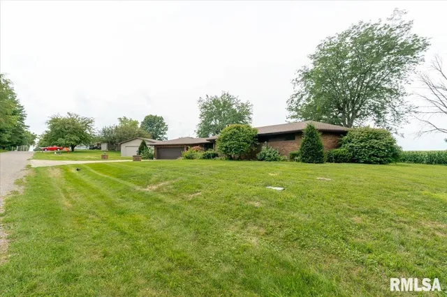 $325,000 | 501 North Mason Street, Deer Creek, IL 61733