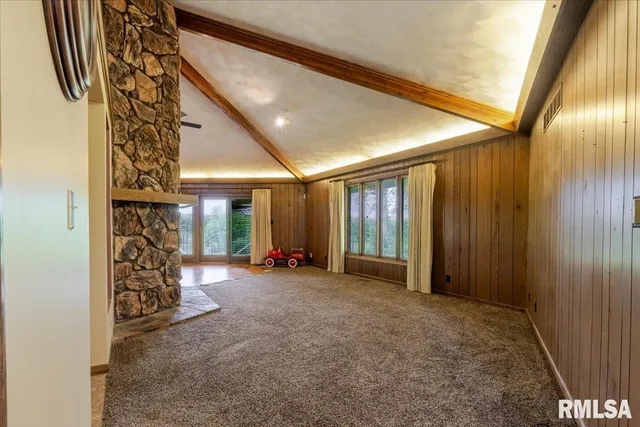 $325,000 | 501 North Mason Street, Deer Creek, IL 61733