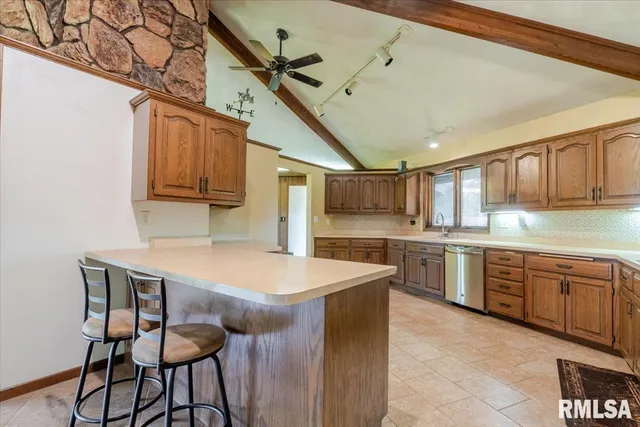 $325,000 | 501 North Mason Street, Deer Creek, IL 61733