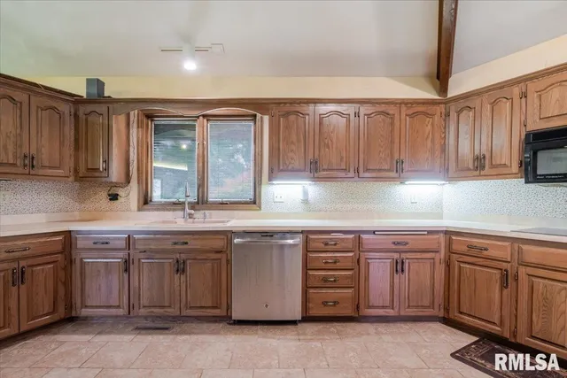 $325,000 | 501 North Mason Street, Deer Creek, IL 61733