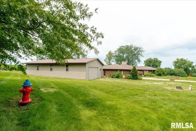 $325,000 | 501 North Mason Street, Deer Creek, IL 61733