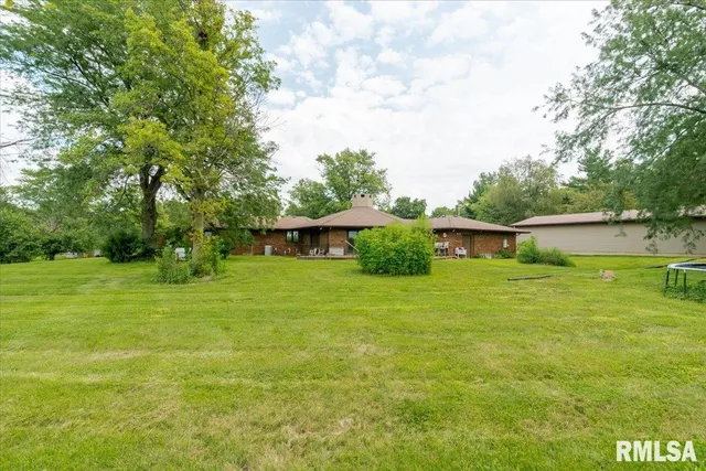 $325,000 | 501 North Mason Street, Deer Creek, IL 61733
