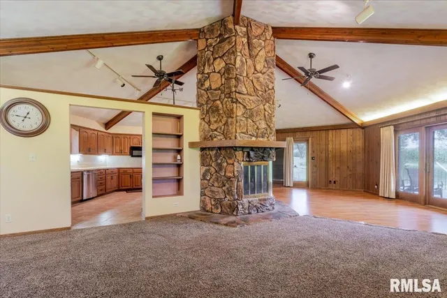 $325,000 | 501 North Mason Street, Deer Creek, IL 61733