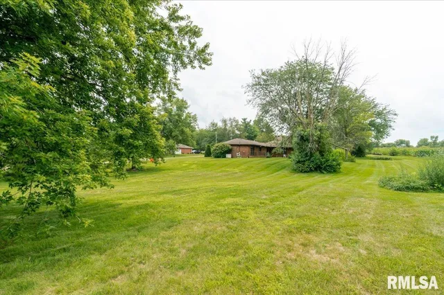 $325,000 | 501 North Mason Street, Deer Creek, IL 61733