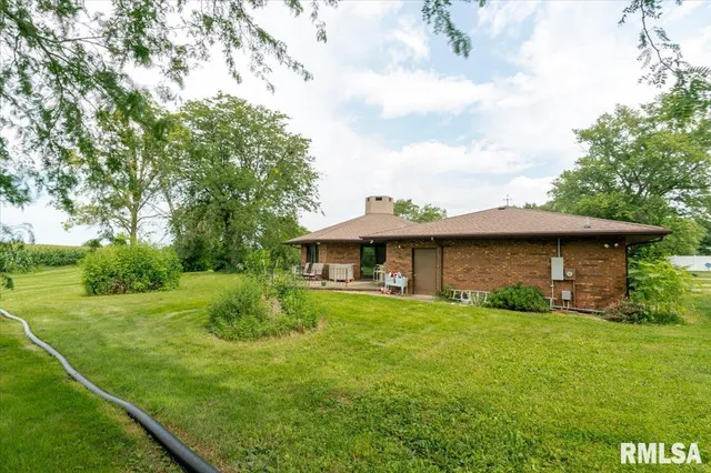 $325,000 | 501 North Mason Street, Deer Creek, IL 61733