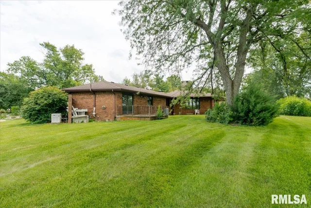 $325,000 | 501 North Mason Street, Deer Creek, IL 61733