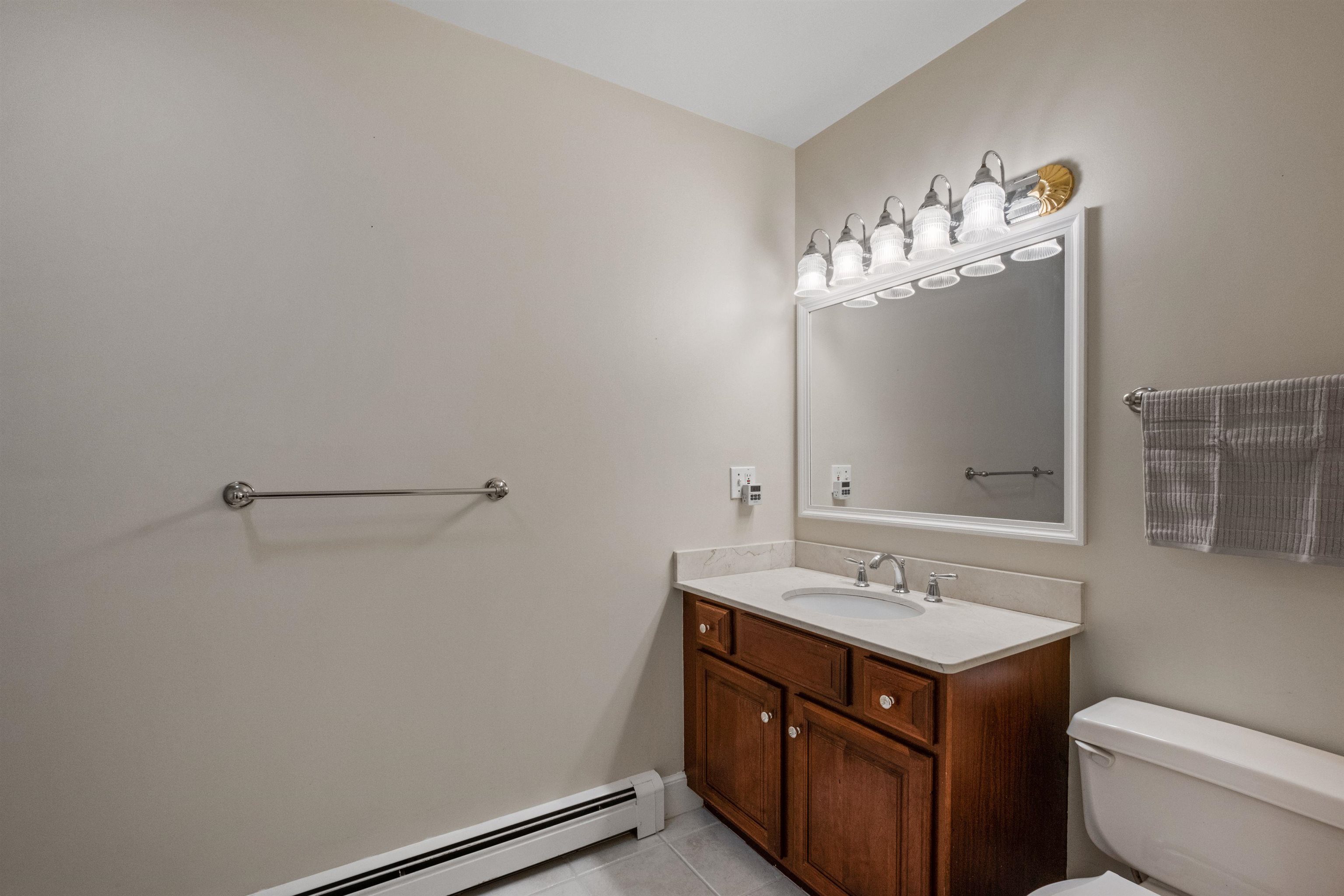 13 Putney Road Bow, NH 03304 - Photo 23 of 38