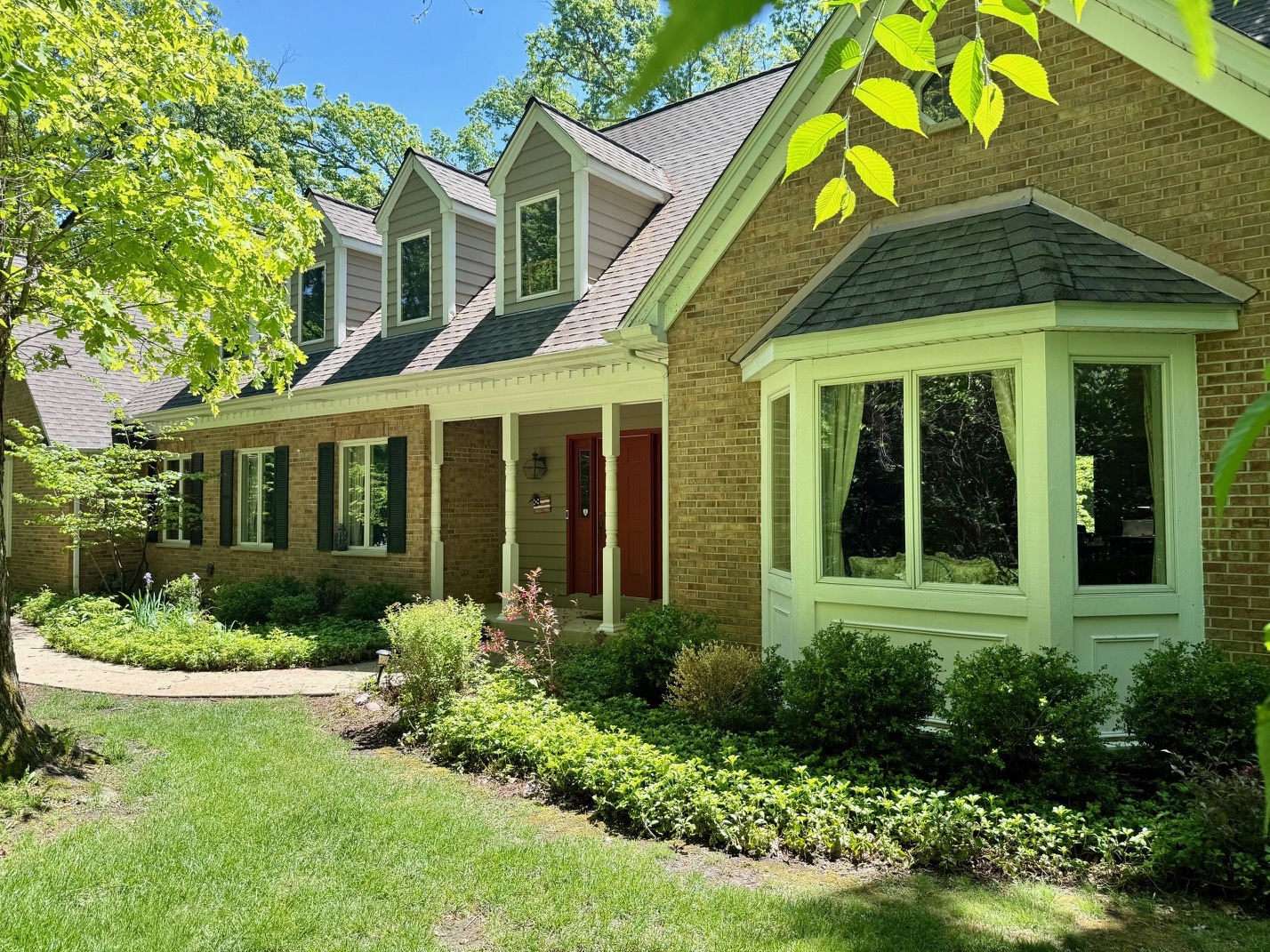 37W305 Crane Road St. Charles, IL 60175 - Photo 1 of 12