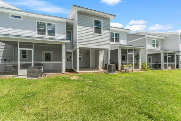 $1,600 | 259 North Sand Palm Road, Unit VISTA, Freeport, FL 32439