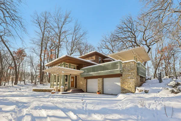 $699,900 | 8180 St Croix Trail South, Hastings, MN 55033