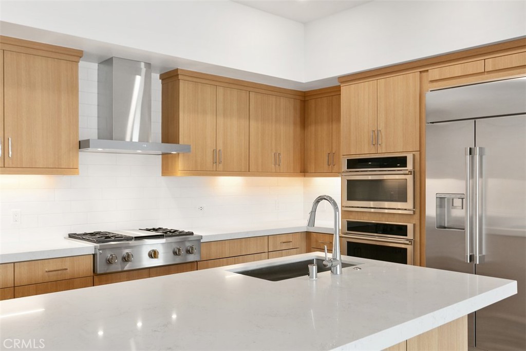 1407 Rivington Irvine, CA 92612 - Photo 6 of 34 Kitchen