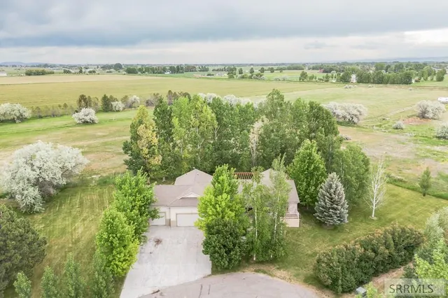 $729,000 | 200 West Commons Road, Idaho Falls, ID 83401