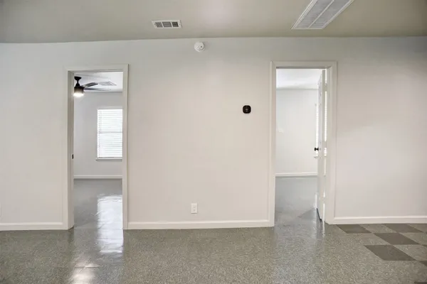 $1,495 | 601 Elm Street, Bastrop, TX 78602