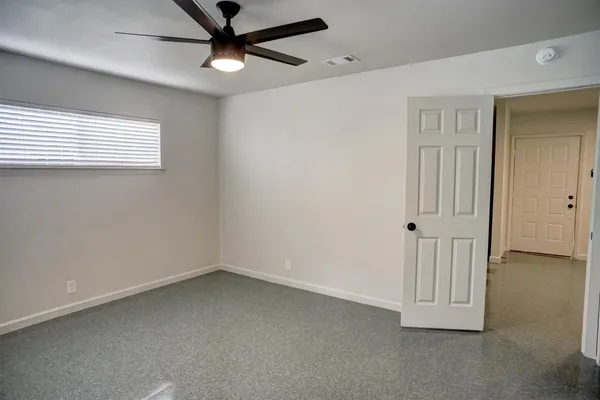 $1,495 | 601 Elm Street, Bastrop, TX 78602