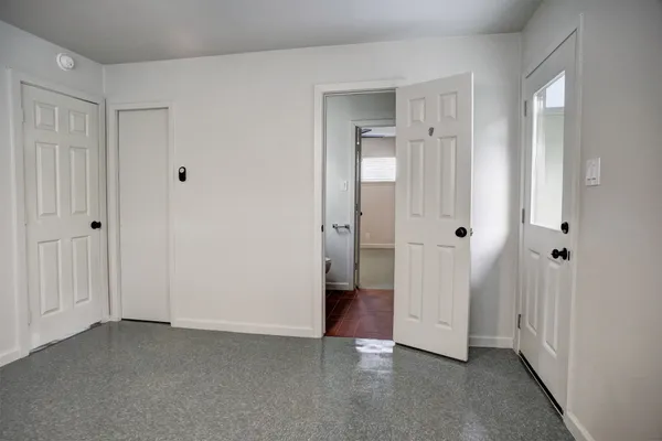 $1,495 | 601 Elm Street, Bastrop, TX 78602