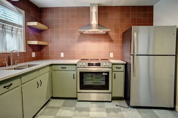 $1,495 | 601 Elm Street, Bastrop, TX 78602