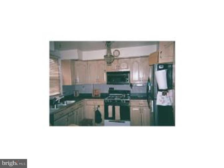 918 Murdoch Road Philadelphia, PA 19150 - Photo 11 of 15 Kitchen