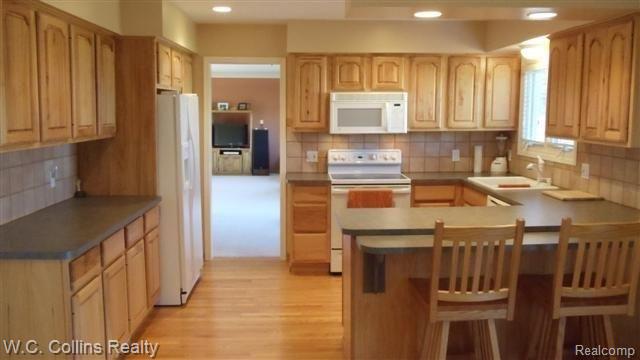 1811 Mack Road Leonard, MI 48367 - Photo 20 of 25 Kitchen 1 (Small)