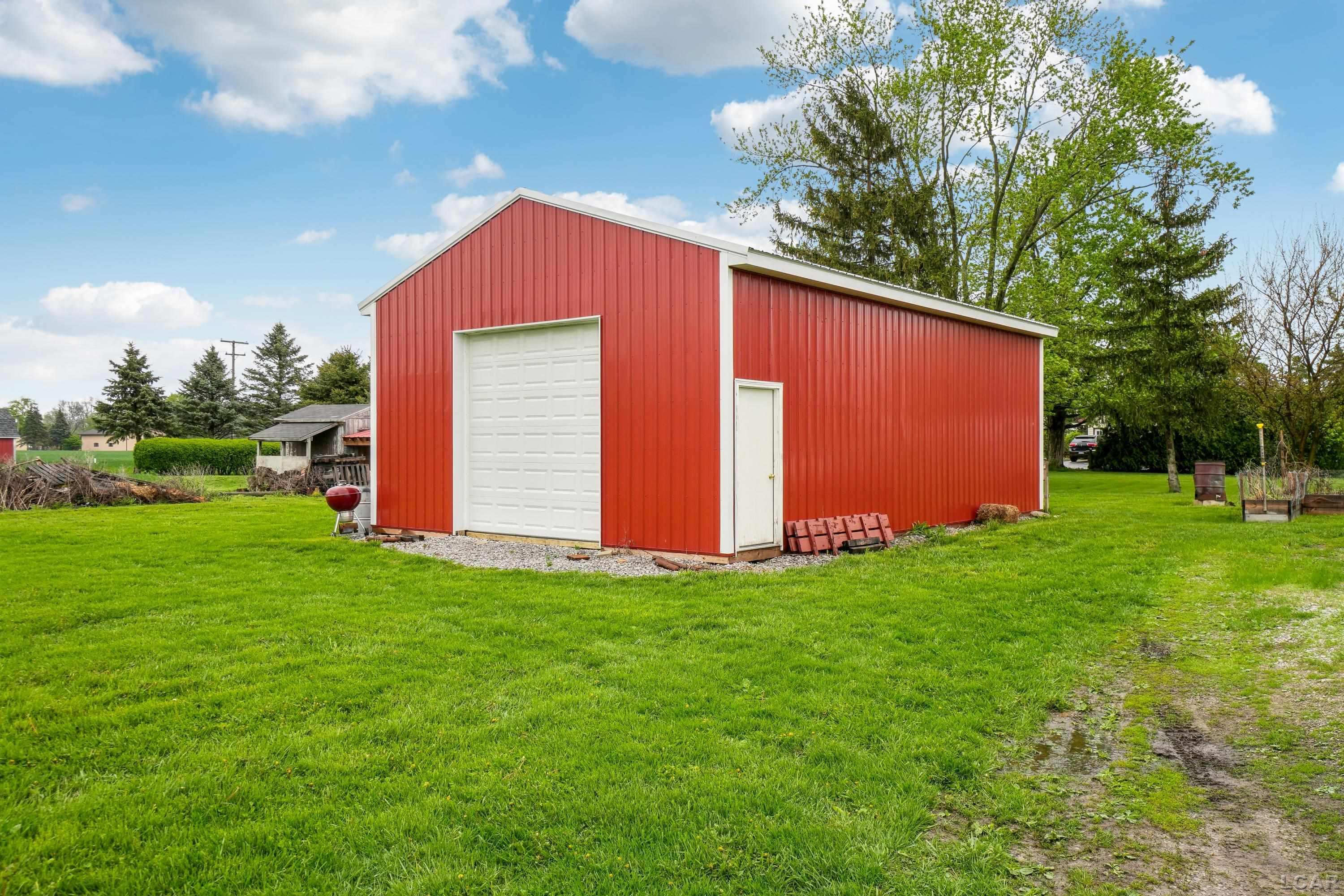 5200 Dennison Road Dundee, MI 48131 - Photo 5 of 44 50173845-7731ef59-56bb-4aa6-9f7a-8071f9e672ac.JPG