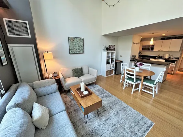 $4,200 | 1 Earhart Street, Unit 113, Cambridge, MA 02141