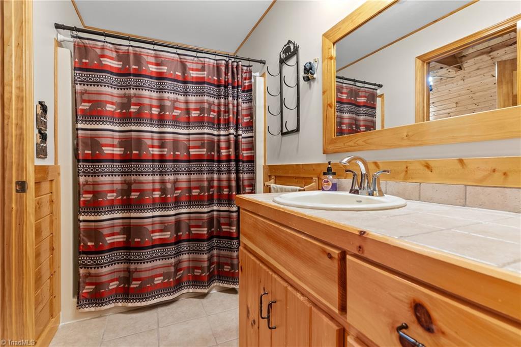 285 Black Bear Ridge Sparta, NC 28675 - Photo 31 of 35