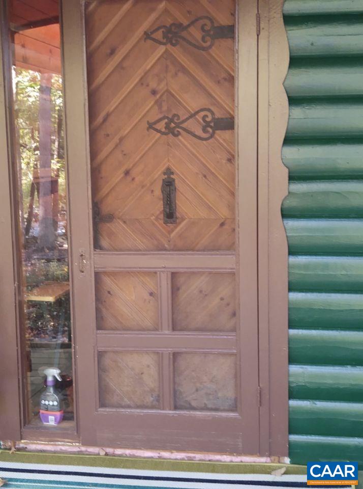 25 Stonefield Road Palmyra, VA 22963 - Photo 8 of 15 a view of a door