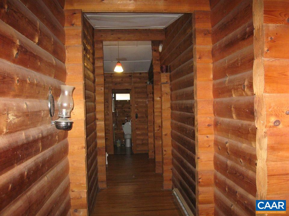 25 Stonefield Road Palmyra, VA 22963 - Photo 10 of 15 a view of walk in closet