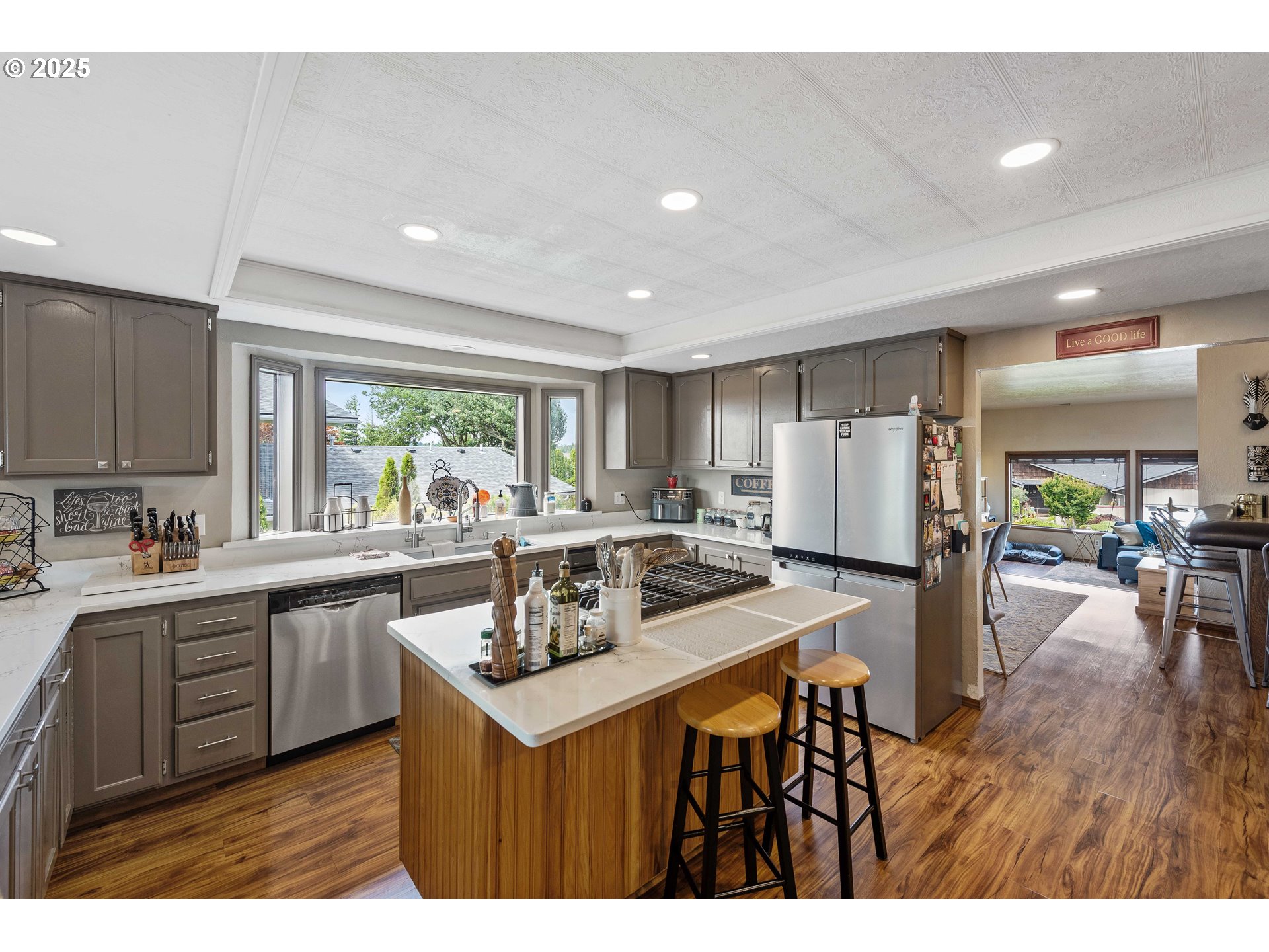 830 Signal Way Coos Bay, OR 97420 - Photo 17 of 48